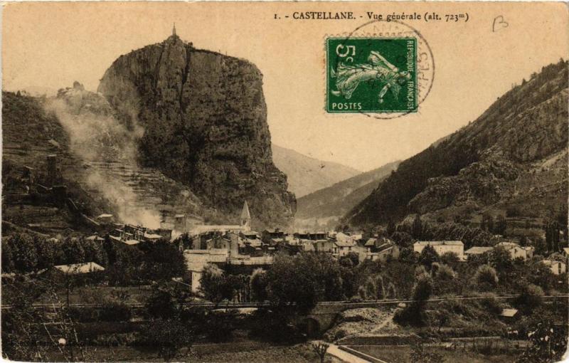 CPA CASTELLANE Vue générale (683473)