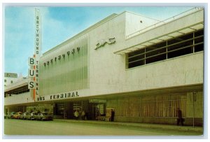 c1960 Greyhound Bus Terminal Exterior Building Detroit Michigan Vintage Postcard