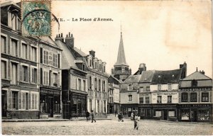 CPA ROYE La Place d'Armes (1292564)
