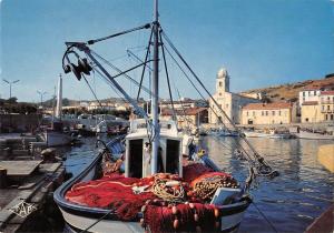 BT3818 Port vendres le port de peche ship bateaux         France