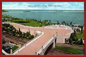 Wisconsin, Milwaukee - Looking Toward Bridge From Lake Michigan - [WI-281]