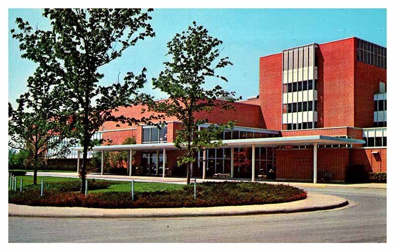 Postcard SCHOOL SCENE Carbondale Illinois IL AT3519