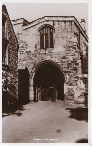 Durham Postcard - Abbey Gateway, Durham Cathedral - Real Photograph - Ref ZZ4713