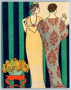 1920's  Ladies  Fashion   Replica  Postcard