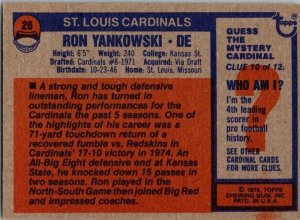1976 Topps Football Card Ron Yankowski St Louis Cardinals sk4290