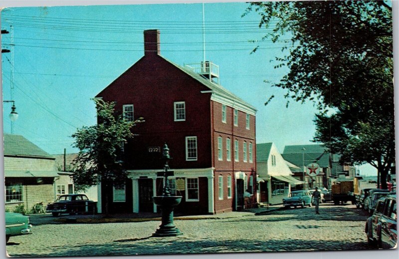 Postcard MA Nantucket - Captain's Room and Old custom House