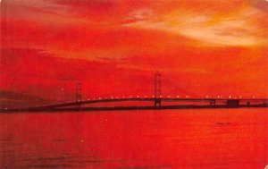 Michigan's Mackinac Bridge Connects Lower Michigan With Upper Peninsula - Mac...