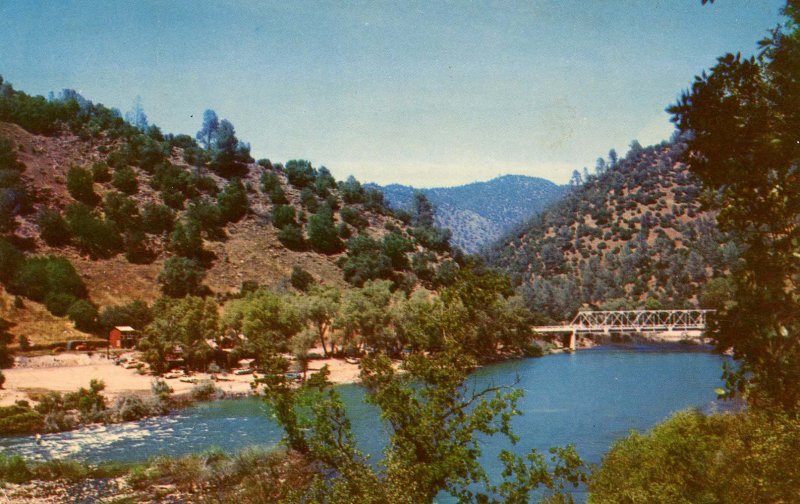 CA - Tuolumne River on the Big Oak Flat Road