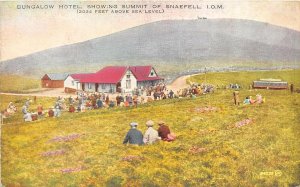 br109947 bungalow hotel showing summit of snaefell isle of man  uk