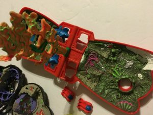 Vintage Mighty Max Bluebird & Hot Wheels Reef Raiders Lot Figures  SKU 080-031