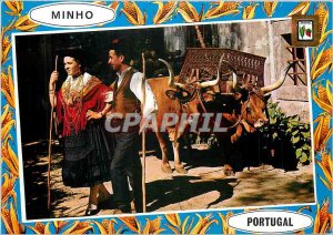 Postcard Modern Minho Portugal Regional Costumes