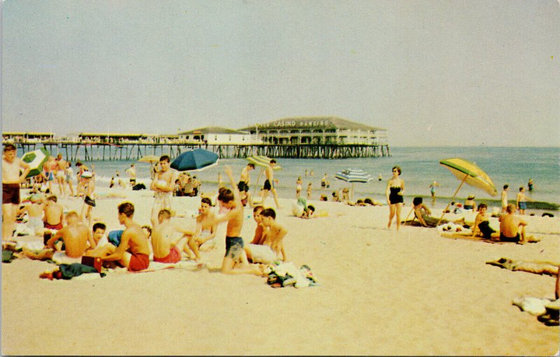 Old Orchard Beach ME Bathers on the Sands Beach Maine Unused Postcard G22