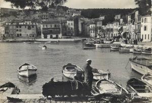 Lor 2 semi-modern postcards France Cassis sur Mer harbour