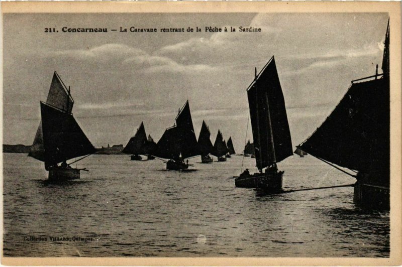 CPA Concerneau- La Cravane rentrant de la Peche a la Sardine FRANCE (1025788)