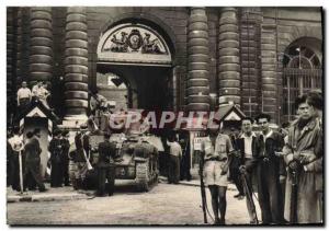 Postcard Modern Army Liberation of Paris Tanks and FFI in the Senate after th...