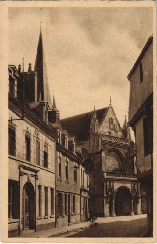 CPA Notre-Dame de Liesse - Rue de Laon et la Basilique (1061966)