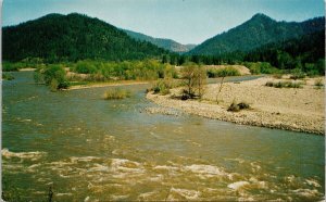 CA Klamath River at Seiad Valley on Road to Happy Camp Unused Postcard H21