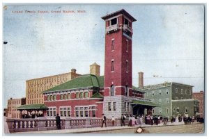 1909 Grand Trunk Depot Exterior Building Grand Rapids Michigan Vintage Postcard