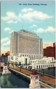 Postcard - Daily News Building - Chicago, Illinois