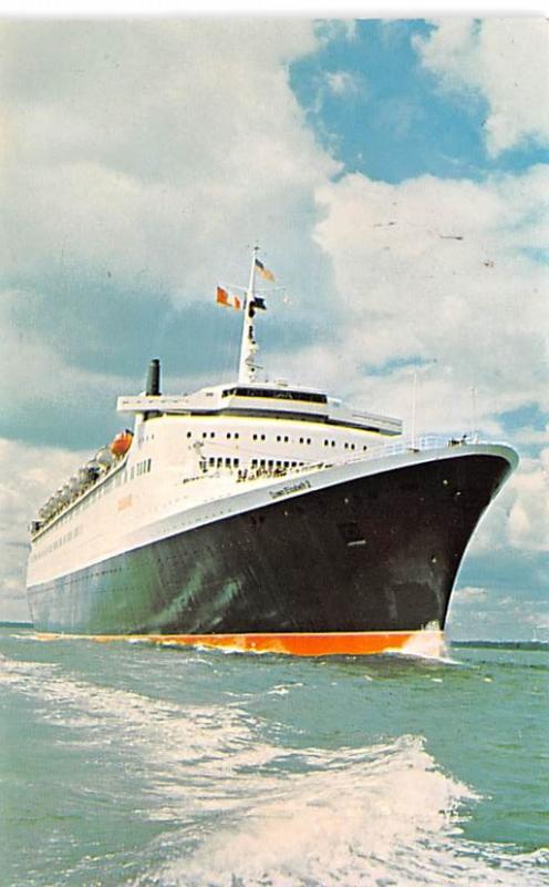 Cunard Queen Elizabeth Ship 1971 