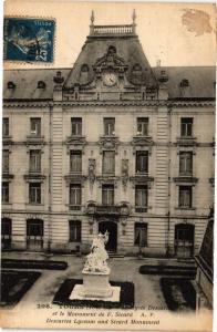 CPA TOURS - Le Lycée DESCARTES et le Monument de F.Sicard (227252)