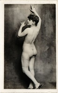 CPA AK femme NUDE RISQUE real photo (500058)