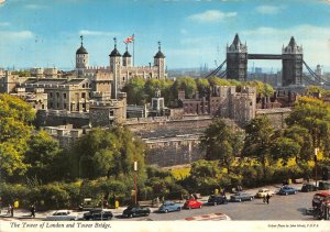 uk46246 tower of london and tower bridge uk