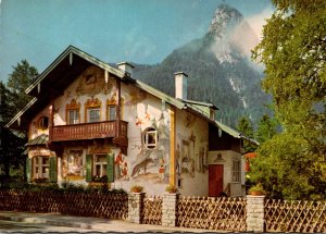 Germany Oberammergau Rotkaeppchenhaus