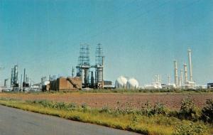 MCPHERSON, KS Kansas    OIL REFINERY     Chrome Oil Industry Postcard