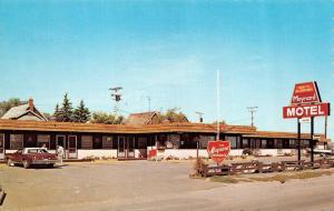 MOOSE JAW, Saskatchewan Canada    MAYNARD MOTEL  Roadside Chrome Postcard