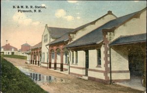 PLYMOUTH NH B&M Railroad Train Station c1910 Postcard