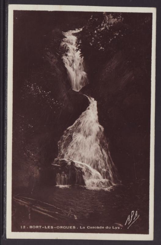 Waterfall,Bort-Les-Orgues,France BIN