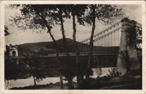 CPA VIC-le-COMTE Le Pont de Longues (1254938)