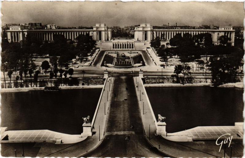 CPA Paris 16e Paris-Le pont d'léna et le palais de Chaillot (313264)