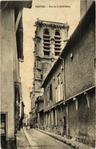 CPA TROYES - Rue de la Madeleine (71884)