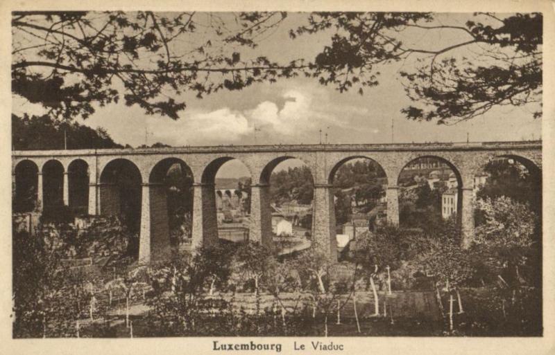 CPA Luxembourg Le Viaduc (30651)