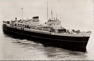 MS Koningin Emma Prinses Beatrix Ship Zeeland Unused RPPC Postcard H59