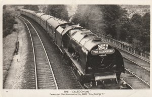 THE CALEDONIAN Locomotive - Vintage POSTCARD (46244 King George VI, Photo)