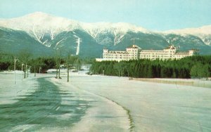 Vintage Postcard Mount Washington Hotel In Winter New Hampshire NH