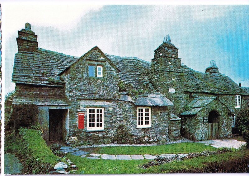 VINTAGE POSTCARD THE OLD POST OFFICE TINTAGEL CORNWALL WITH SUPERB CANCEL MINT