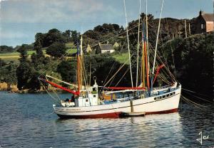 BR56733 Douarnenez thonniers sous les Plomarch ship bateaux