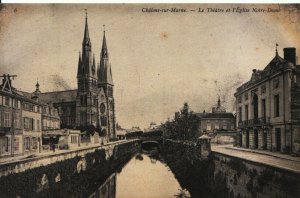 France Postcard - Chalons-Sur-Marne - Le Theatre Et L'Eglise Notre-Dame - 8787A