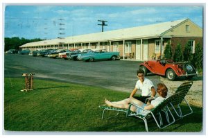 1959 Esquire Motel Providence Darlings Restaurant Rhode Island Vintage Postcard