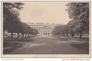 England Hampton Court Palace East Front From Garden