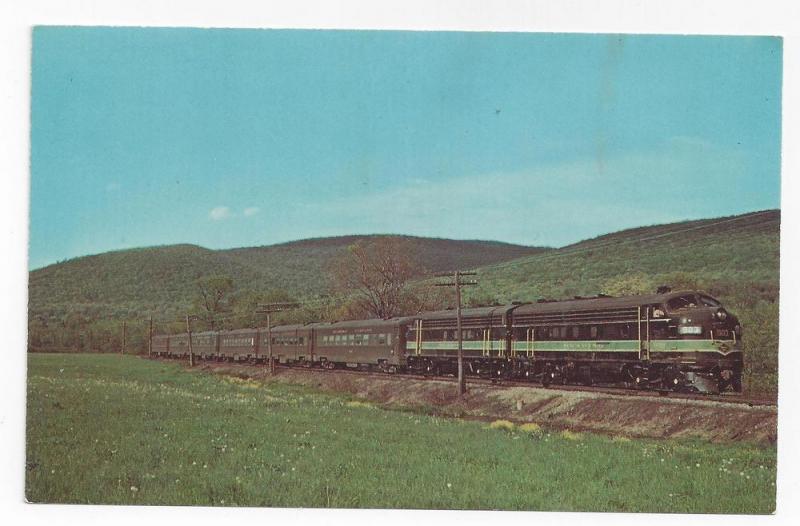 Train Railroad Postcard Engines 903 902 Reading EMD FP7A's