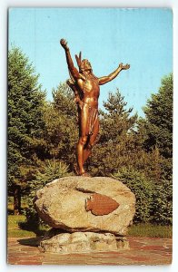 1961 BERKSHIRE HILLS MASS MOHAWK TRAIL HAIL TO THE SUNRISE POSTCARD P3567