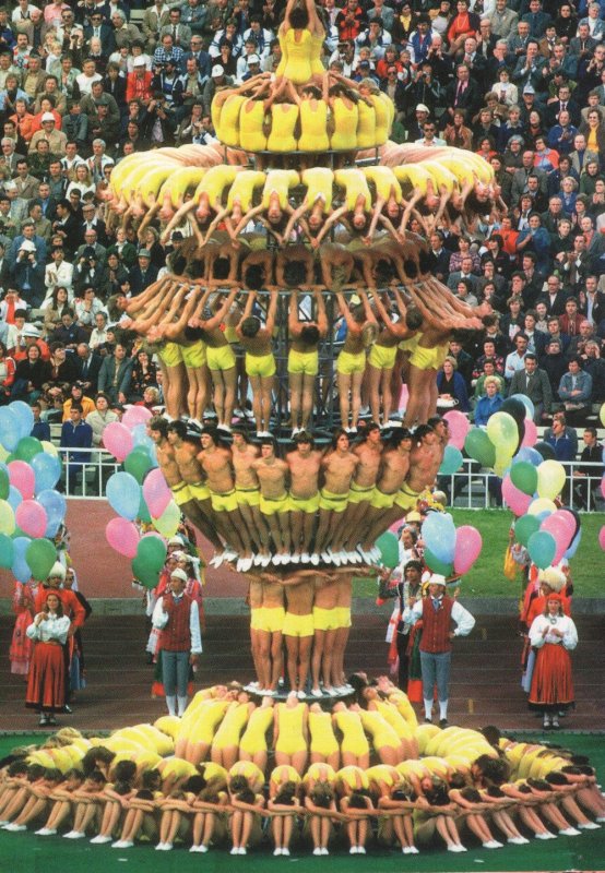 Moscow Olympic Games Opening Ceremony Human Tower 1980 Postcard