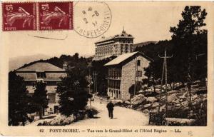 CPA FONT-ROMEAU - Vue vers le Grand-Hotel et l'Hotel Regins (451436)