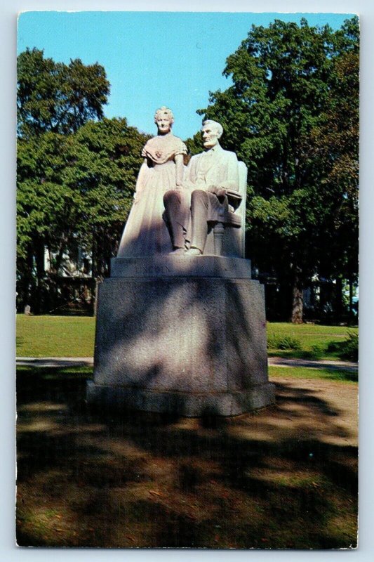 Racine Wisconsin Postcard Lincoln Todd Monument East Park c1960 Vintage Antique