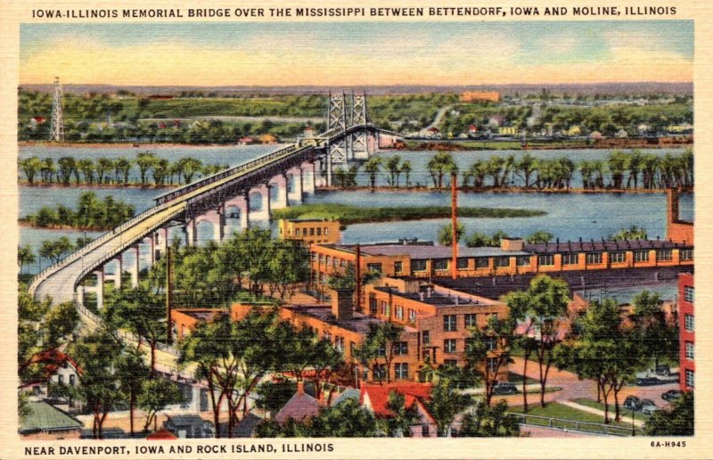 Iowa-Illinois Memorial Bridge Over The Mississippi Between Bettendorf Iowa an...